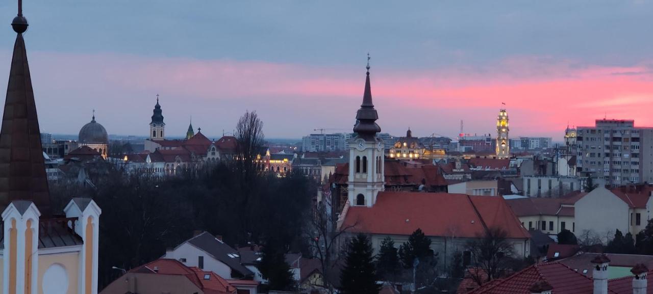 Over The City Oradea Exteriér fotografie