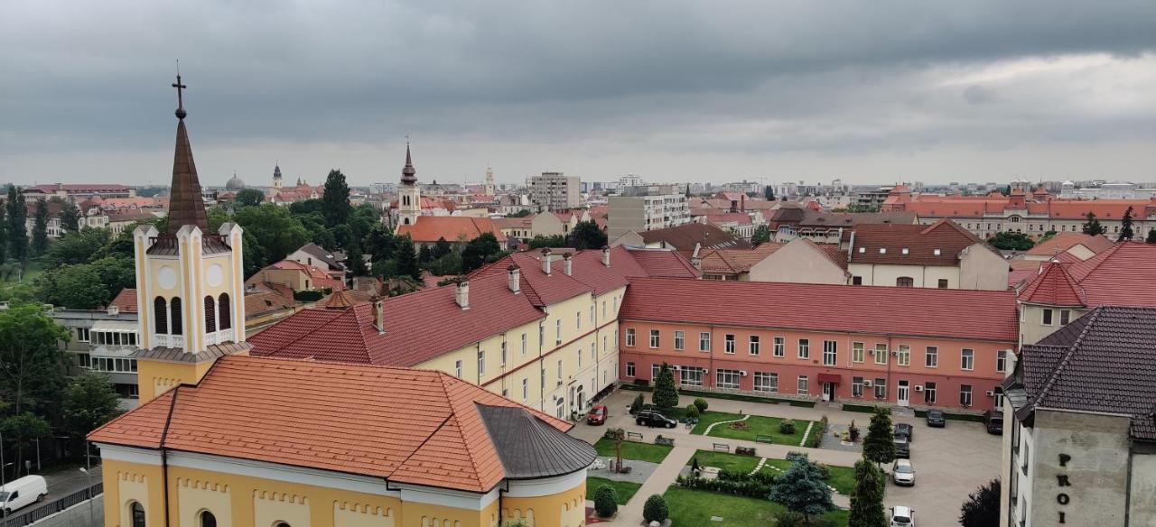 Over The City Oradea Exteriér fotografie