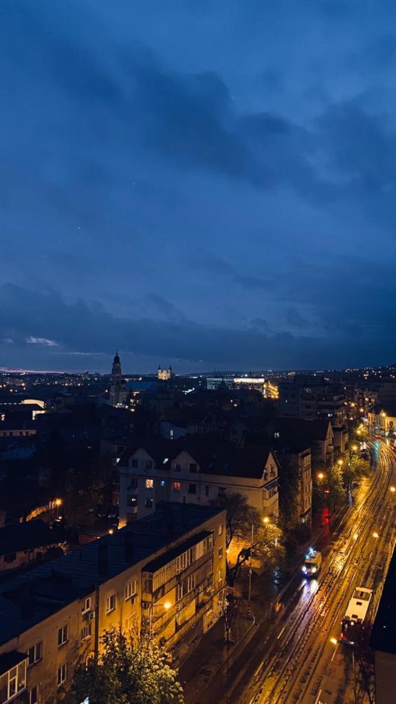 Over The City Oradea Exteriér fotografie